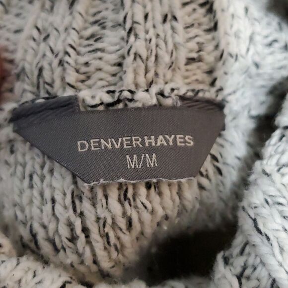 Denver Hayes medium cowl/turtleneck sweater - Picture 7 of 8